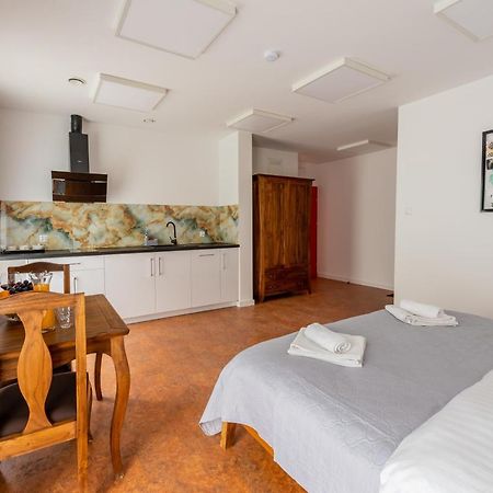 Kamienica Zamenhofa - Apartamenty Na Wynajem Белосток Экстерьер фото